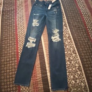 NWT American Eagle High-Rise Slim Jeans